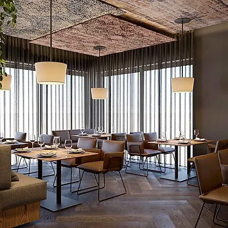 Ξενοδοχείο Zeller's Quartier 4*