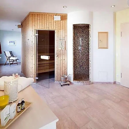 Zeller's Quartier 4*